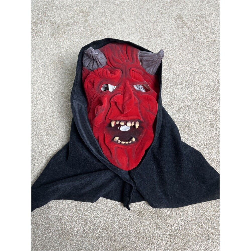 Vintage Devil Hooded Mask Rubber‎ Red Monster Demon Adult Halloween EUC